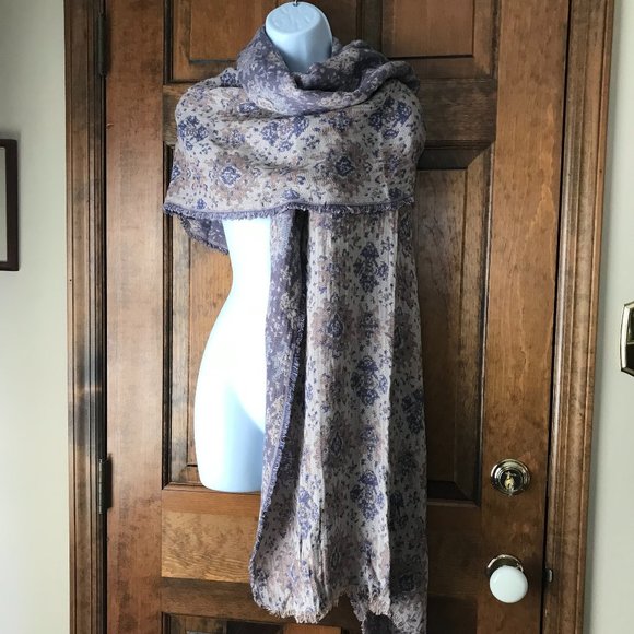 Beige w/Blue & Tan Geometrics Scarf/Wrap w/Fringed Edges 74" x 28 - Picture 1 of 10